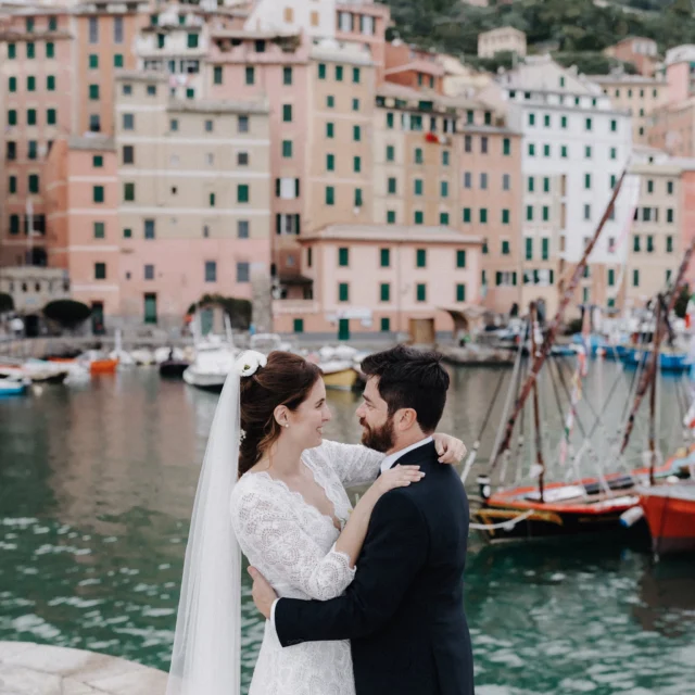 Francesca & Marco (from #italy🇮🇹) hanno scelto uno dei luoghi più suggestivi della riviera di ponente ligure, #camogli❤️ per poi spostarsi sulle alture di lavagna all'agriturismo OliVenere... Una cerimonia intima bagnata da un temporale estivo che non ha intaccato la loro voglia di sorridere e divertirsi regalandosi una giornata perfetta, perchè si sa, l'unica cosa che non si può programmare sono le condizioni meteo ma solo come si decide di affrontarle 😍 e poi si sa...qualche nuvoletta regala sempre foto in condizioni di luce perfette ❤📸 anche voi amate Camogli 🥰?

#junebugweddings #radlovestories #authenticlovemagazine #luxurywedding #mywedding #couplegoals #engagement #weddinggoals #destinationweddingphotographer #destinationwedding #loveauthentic #realwedding #weddingreception #weddinggoals #bohowedding #bridebook #photobugcommunity #bohobride #weddingplanner #weddinginspo #dirtybootsandmessyhair #bridalstyle #bridaldress